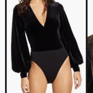 NWT $149 BARDOT Velvet Bishop Sleeve Bodysuit HOLIDAYS